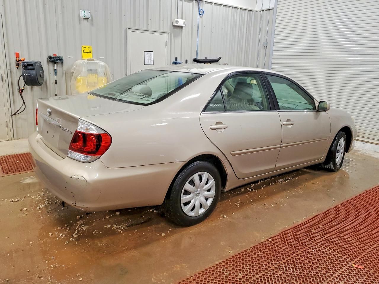 2005 Toyota Camry le