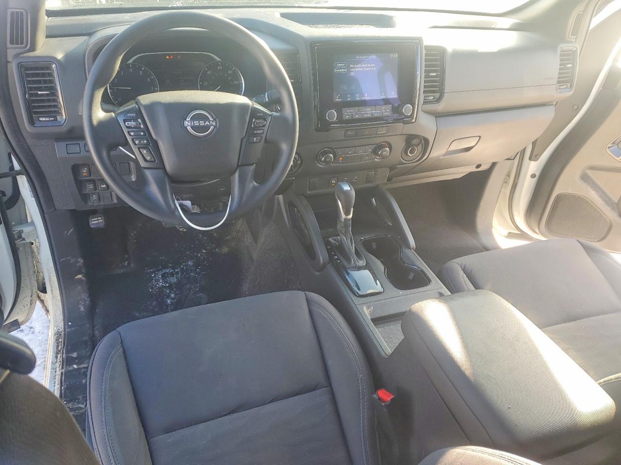 2023 Nissan Frontier s