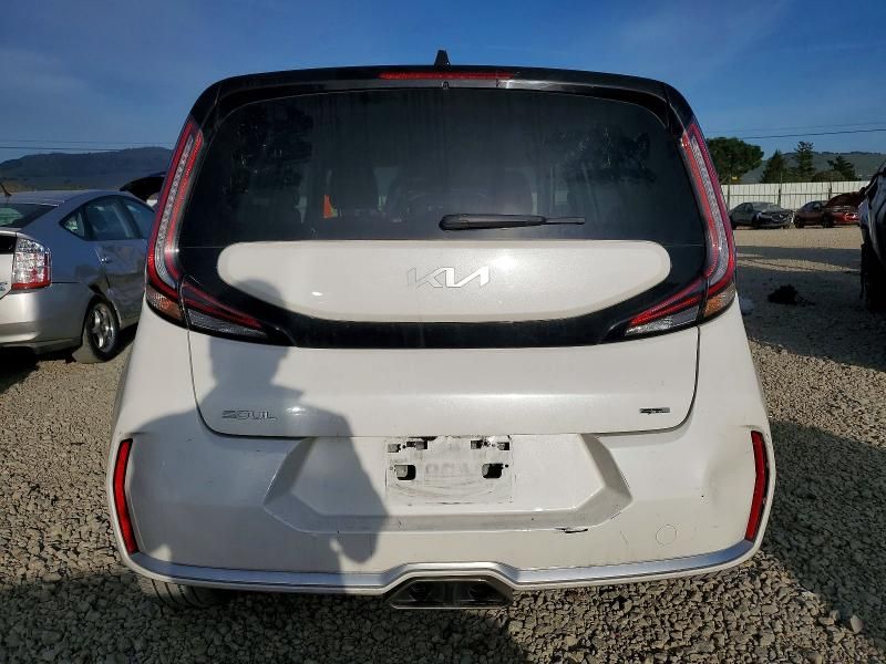 2023 KIA Soul gt Line