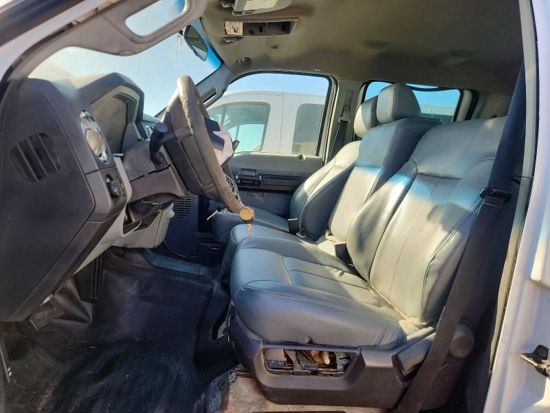 2013 Ford Super Duty F-350 W/D