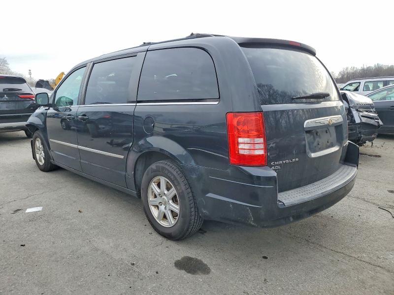2010 Chrysler Town & Country Touring