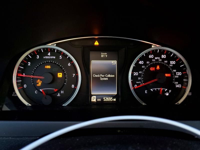 2016 Toyota Camry le