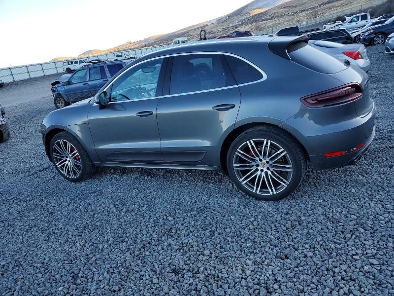 2017 Porsche Macan gts