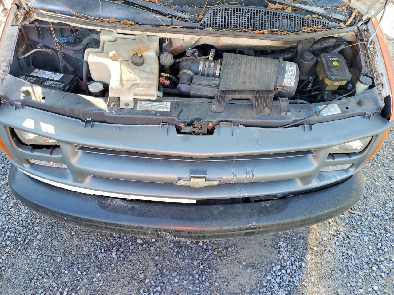 2001 Chevrolet Express Utility / Service Truck