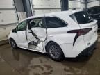 2023 Toyota Sienna le