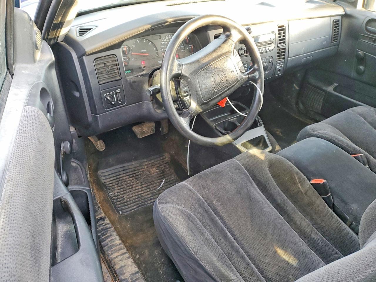 2004 Dodge Dakota Sport