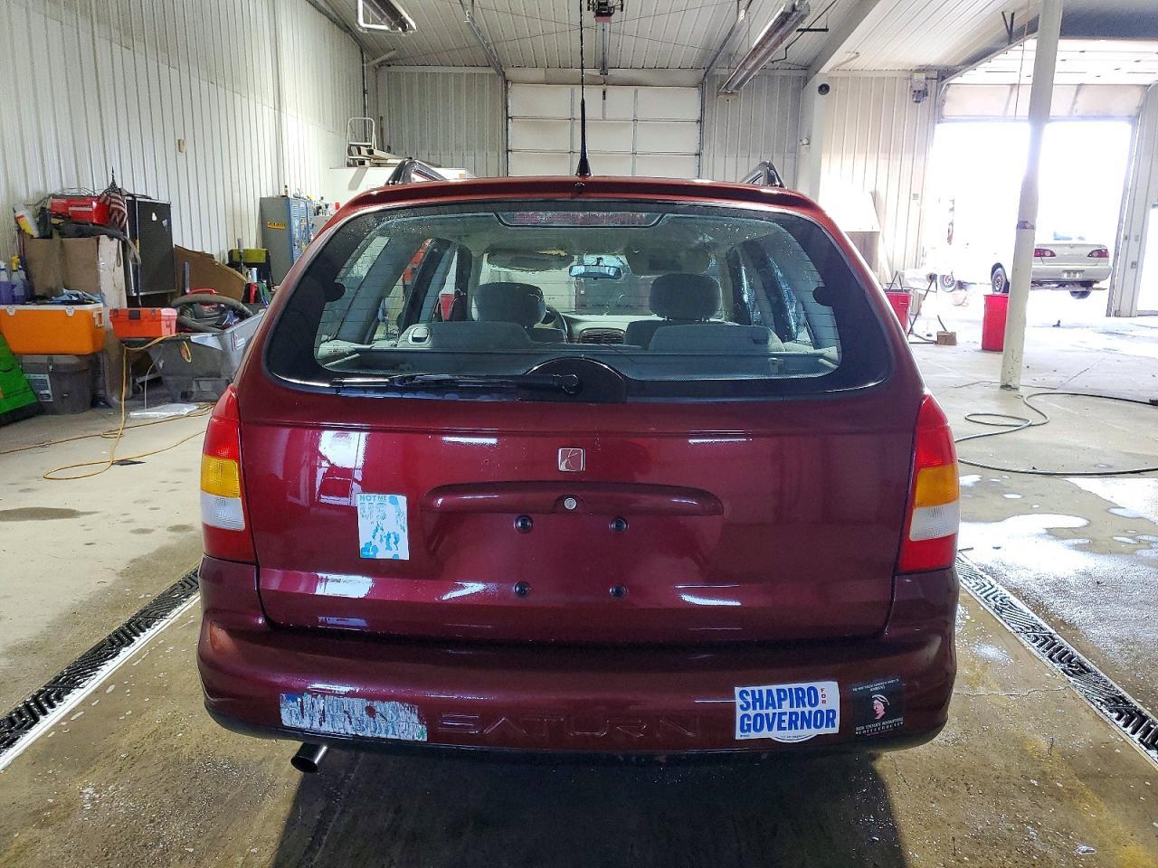 2001 Saturn Lw200