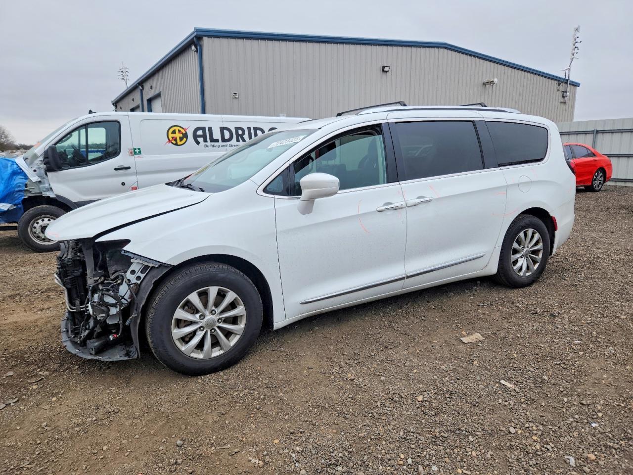 2018 Chrysler Pacifica Touring l