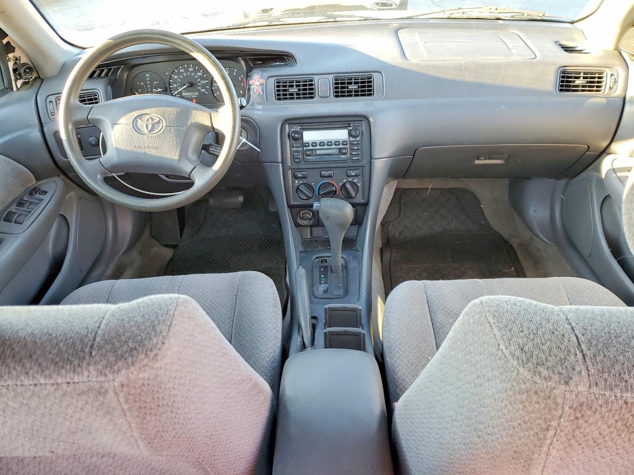 2000 Toyota Camry ce