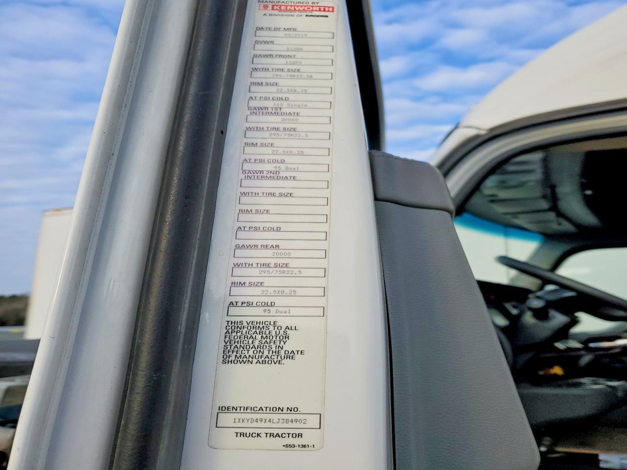 2020 Kenworth T680 Semi Truck