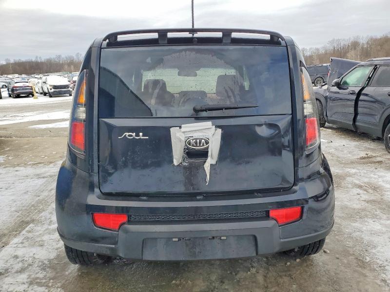 2010 KIA Soul +