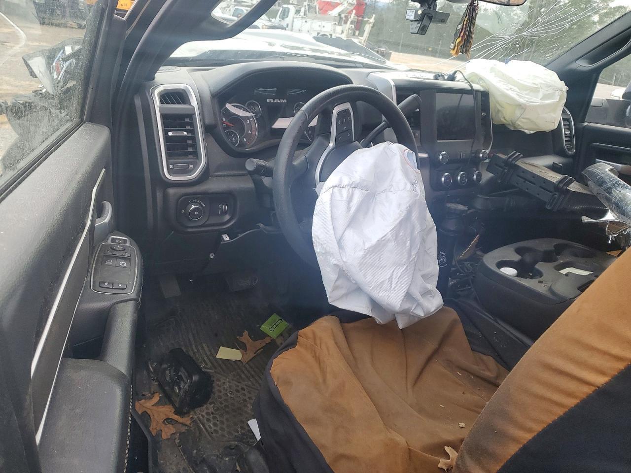 2024 Other 4500 4X2 SLT