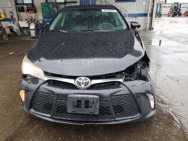 2016 Toyota Camry le