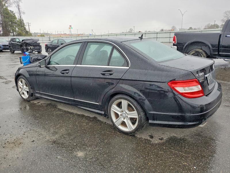 2011 Mercedes-Benz C300
