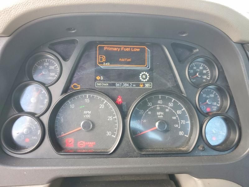 2018 Peterbilt 579 Semi Truck