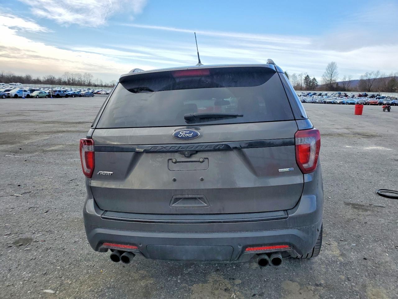 2018 Ford Explorer Sport