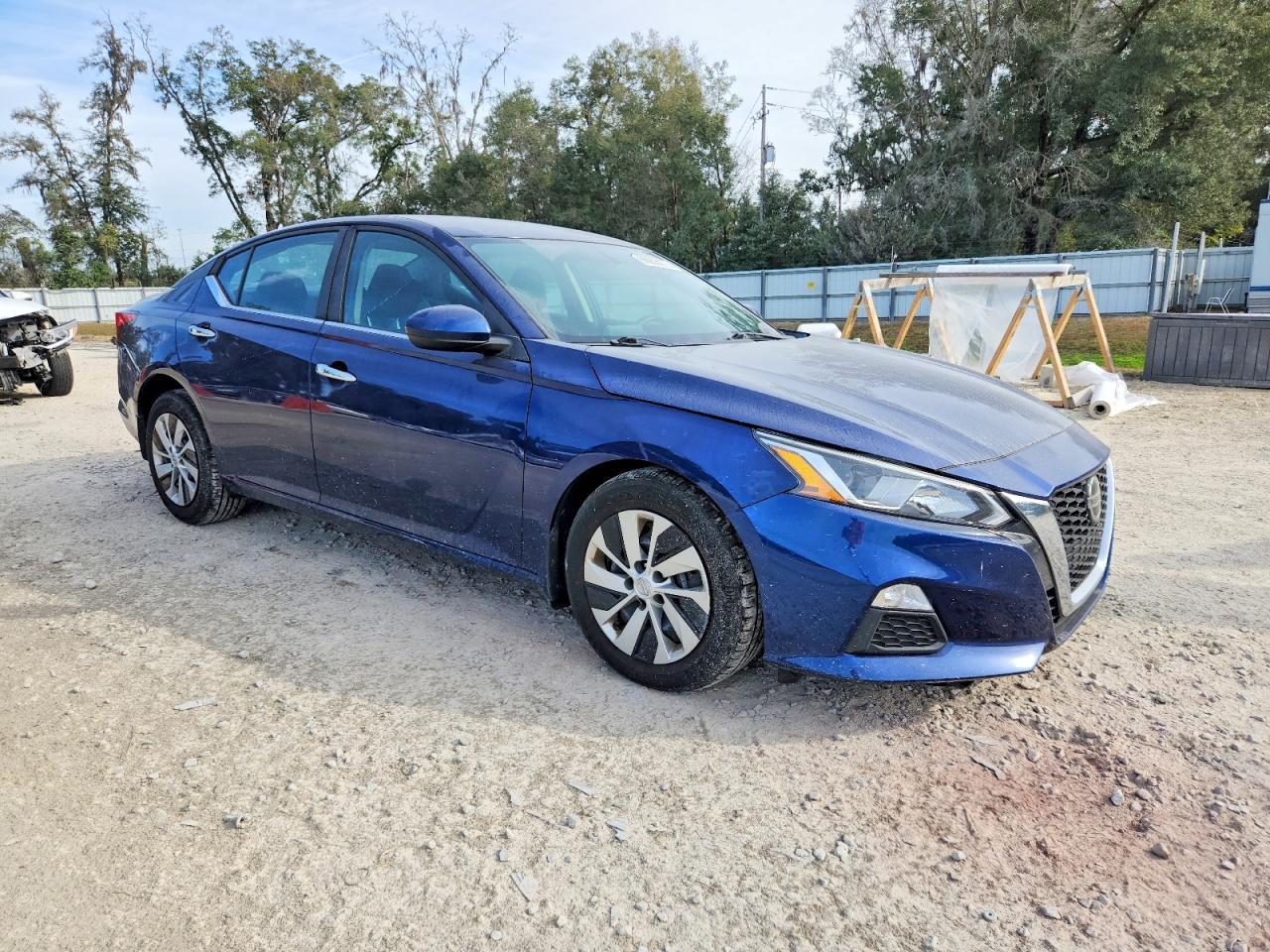 2020 Nissan Altima s