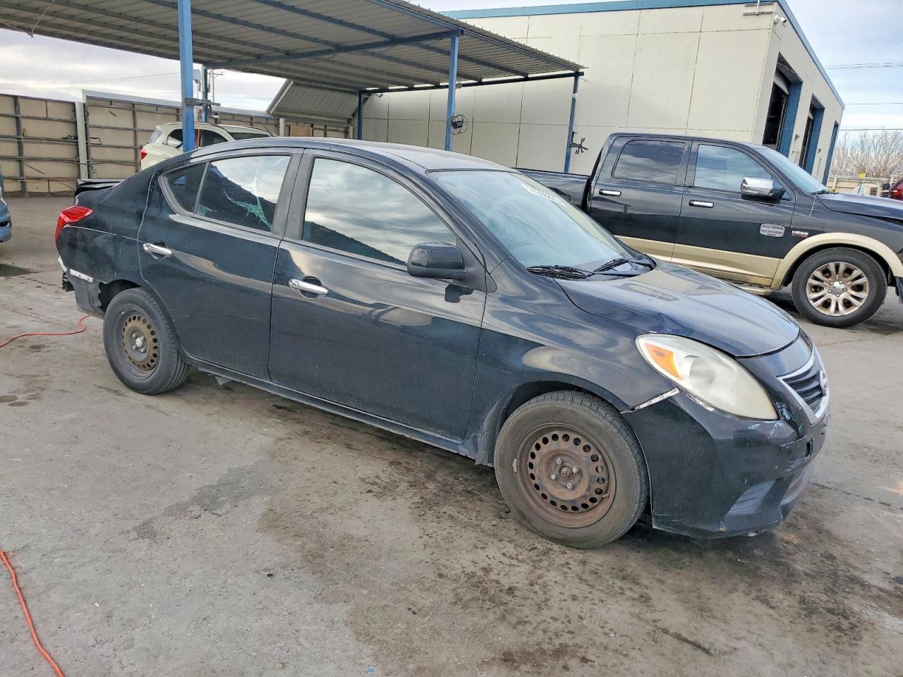 2014 Nissan Versa s