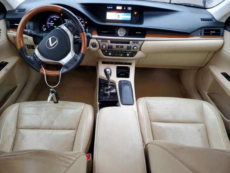 2015 Lexus Es 300h