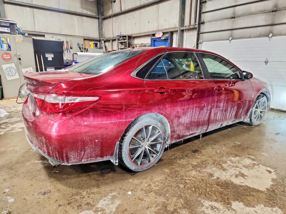 2015 Toyota Camry le