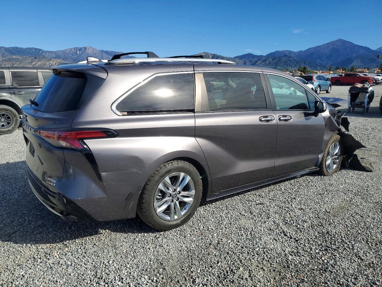 2022 Toyota Sienna Limited
