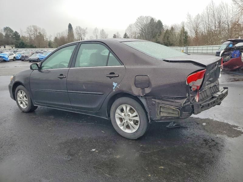 2004 Toyota Camry le