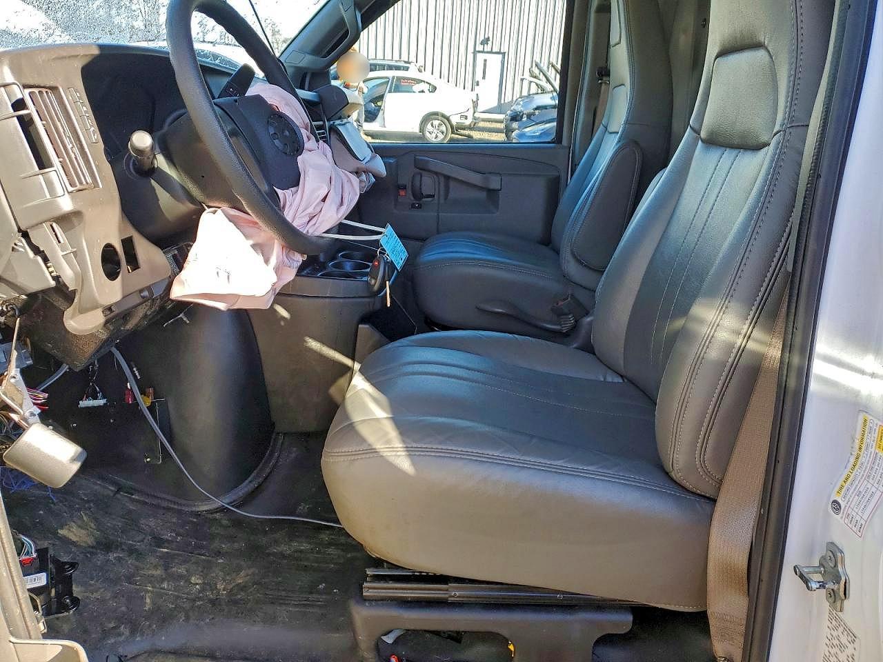 2024 Chevrolet Express G3500