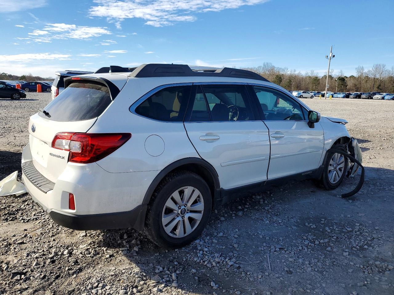 2016 Subaru Outback 2.5i Premium