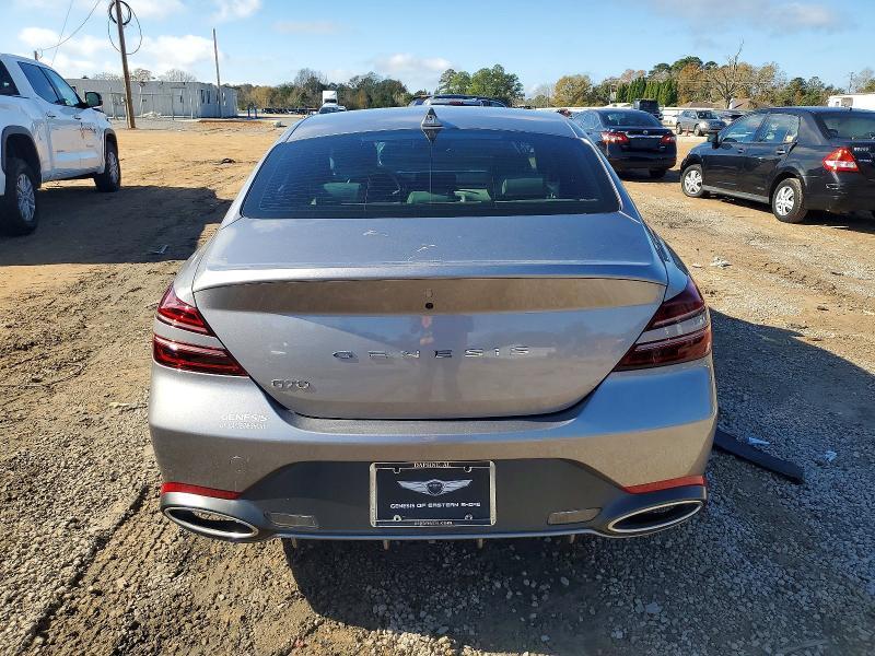 2025 Genesis G70 Base