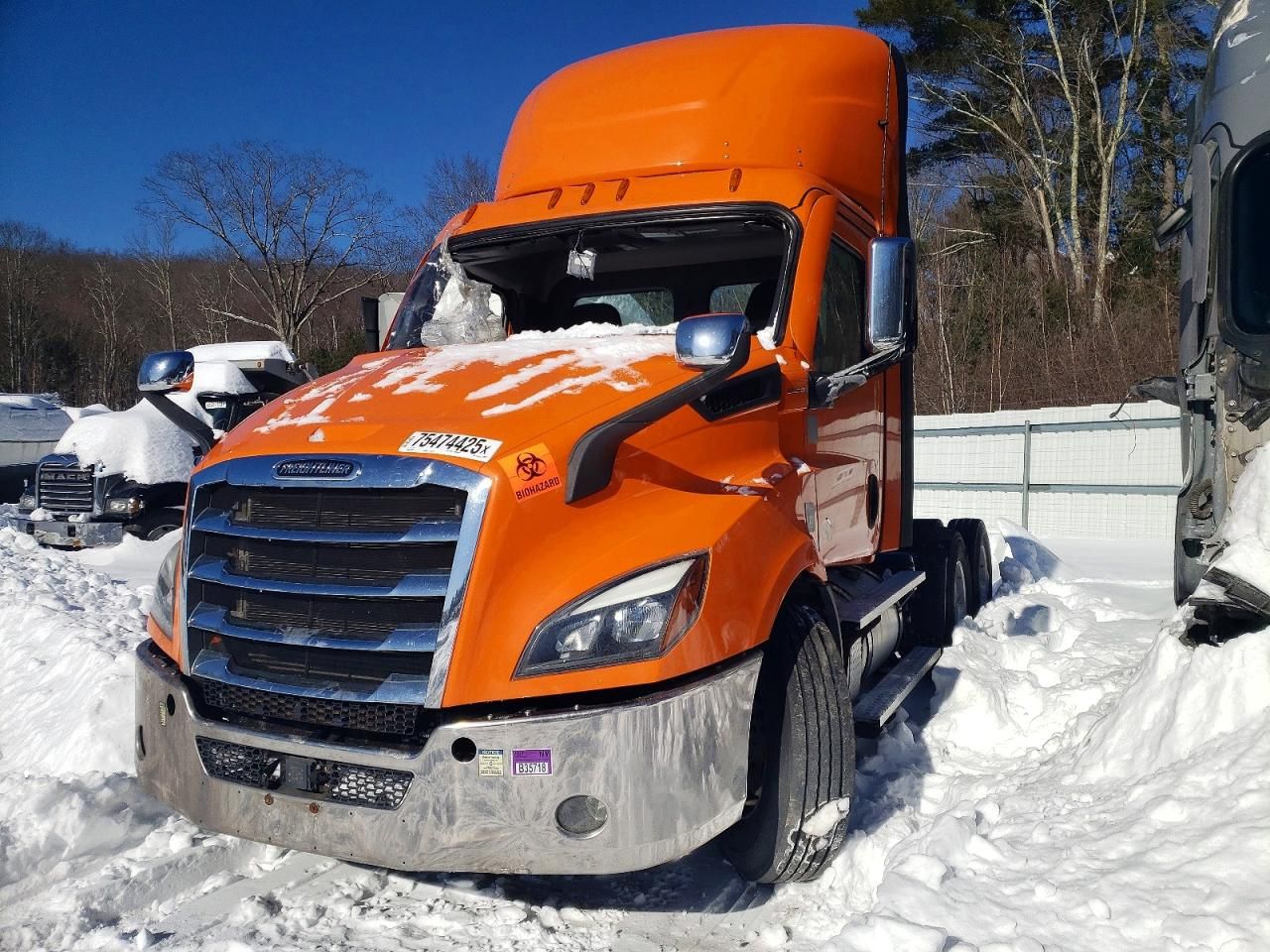 2021 Freightliner Cascadia 116 Semi Truck