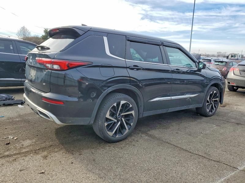 2023 Mitsubishi Outlander se
