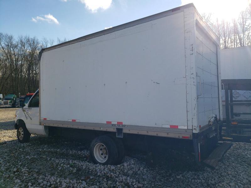 1999 Ford E450 box Truck