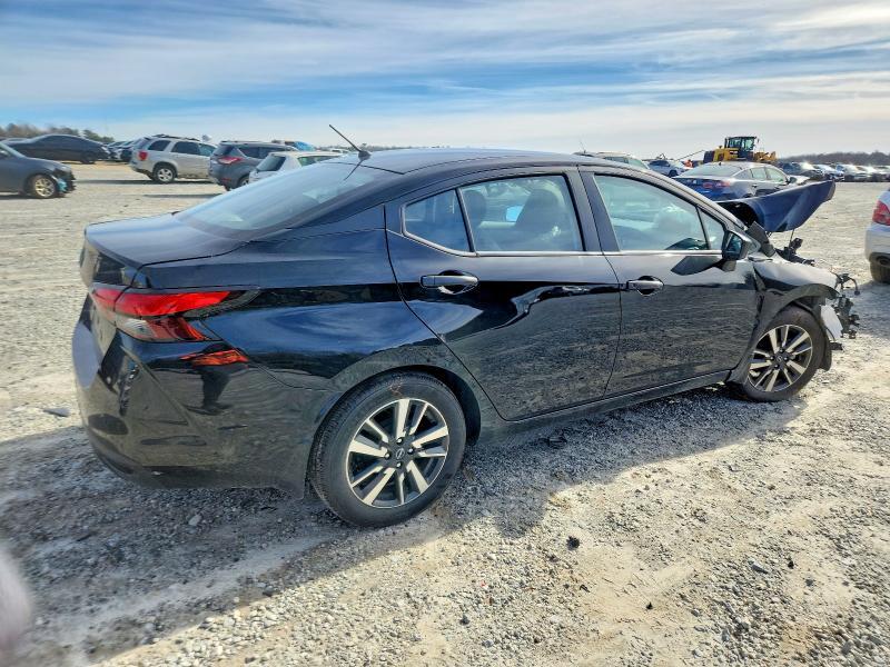 2025 Nissan Versa s