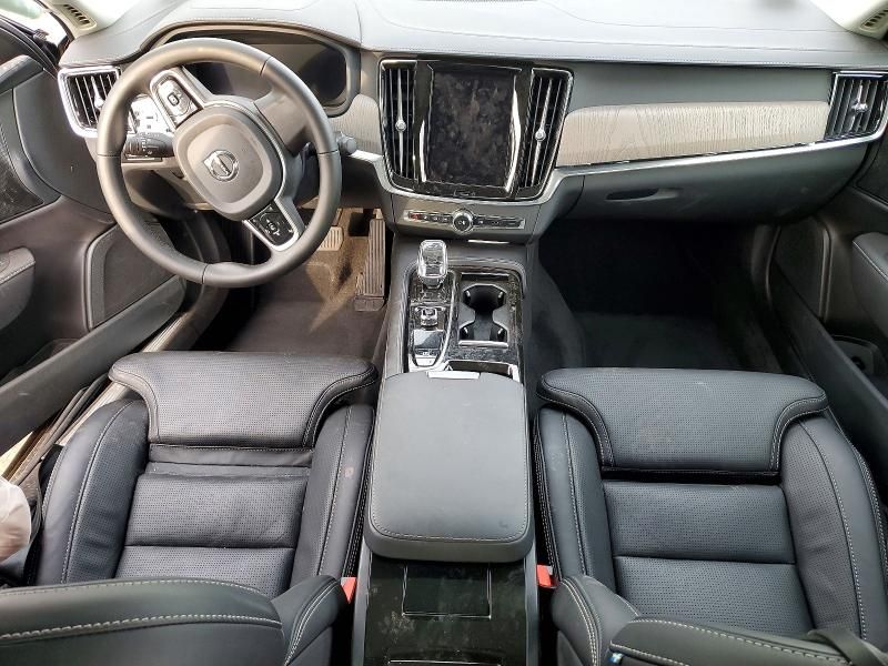 2025 Volvo S90 Ultra