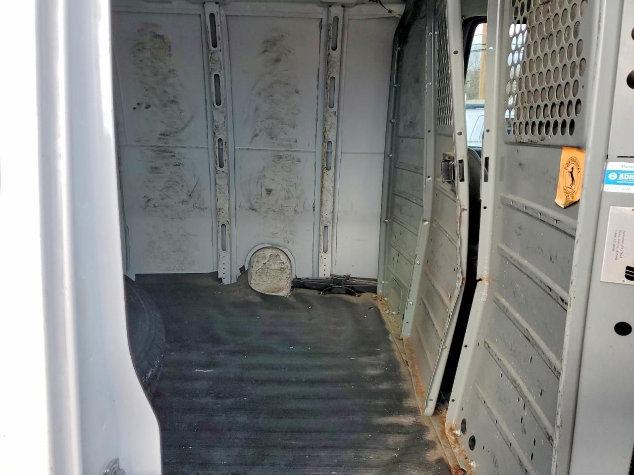 2019 Chevrolet Express 2500 Delivery Van