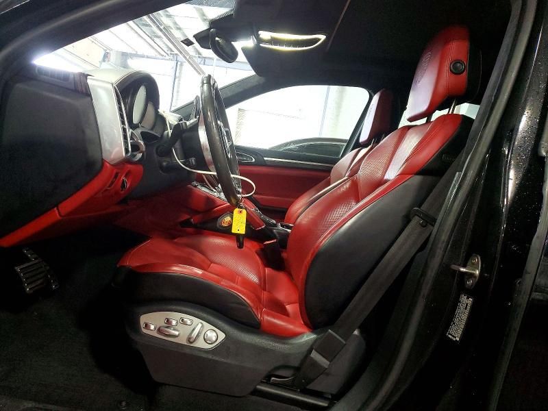 2018 Porsche Cayenne Turbo