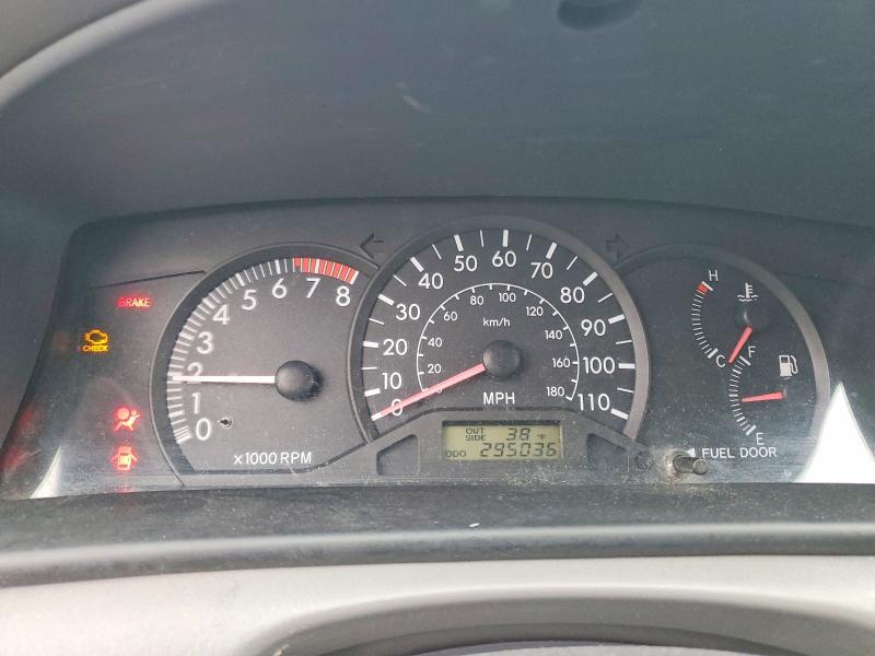 2004 Toyota Corolla ce