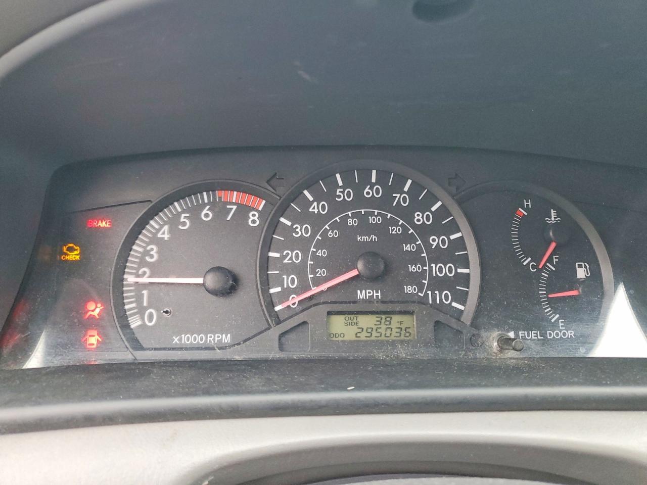 2004 Toyota Corolla ce