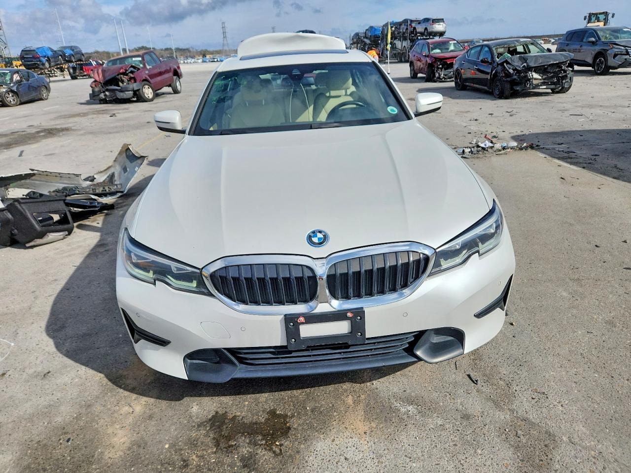 2022 BMW 330xe
