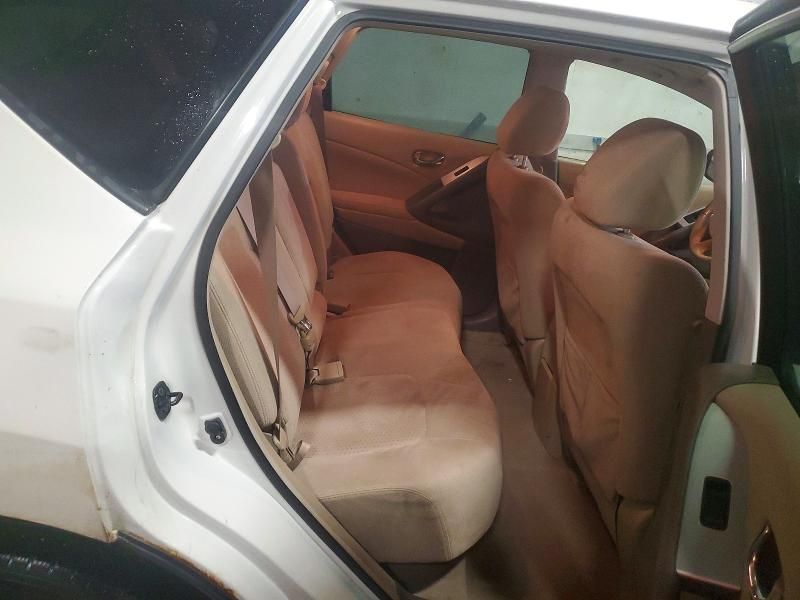 2012 Nissan Murano s