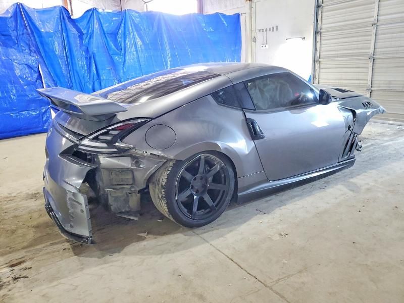 2014 Nissan 370z Base