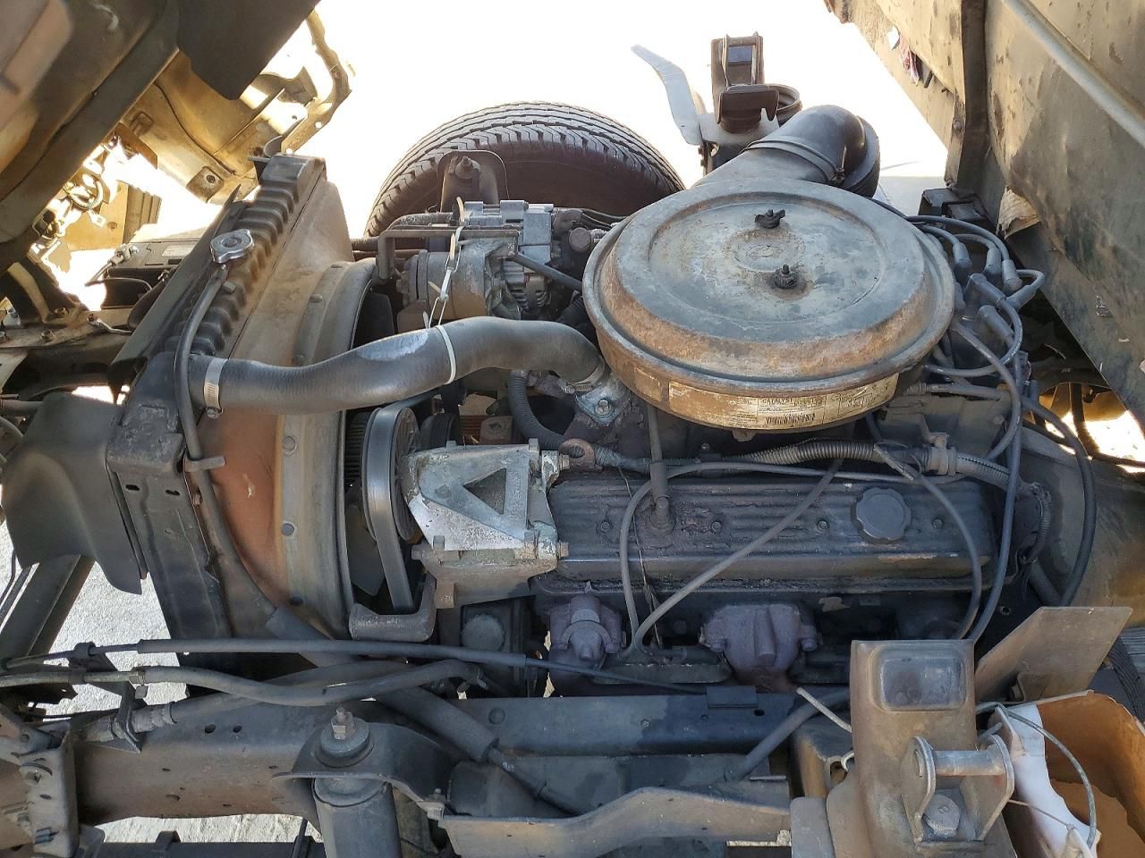 1993 Isuzu NPR Flatbed Truck