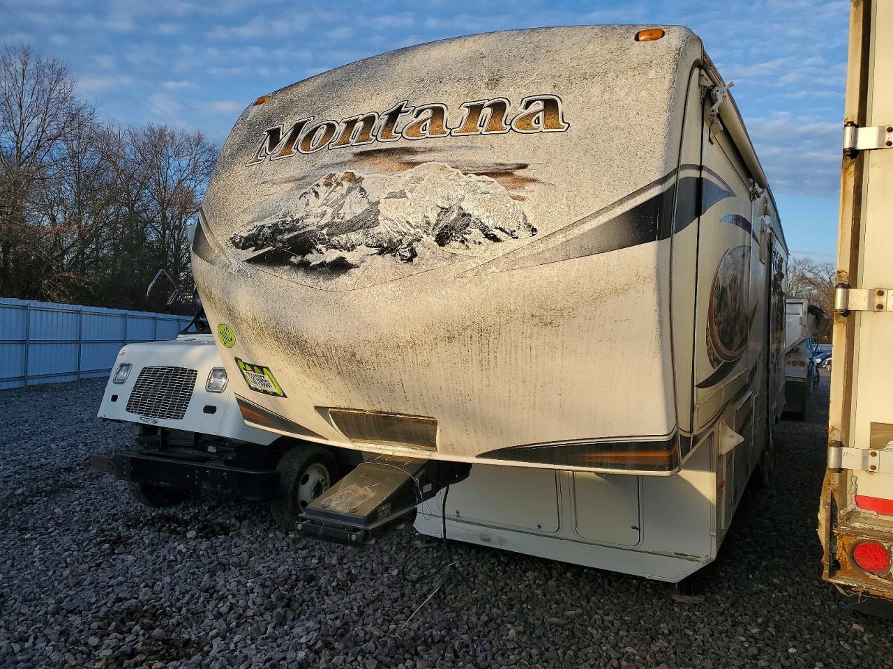 2012 Keystone Montana HI