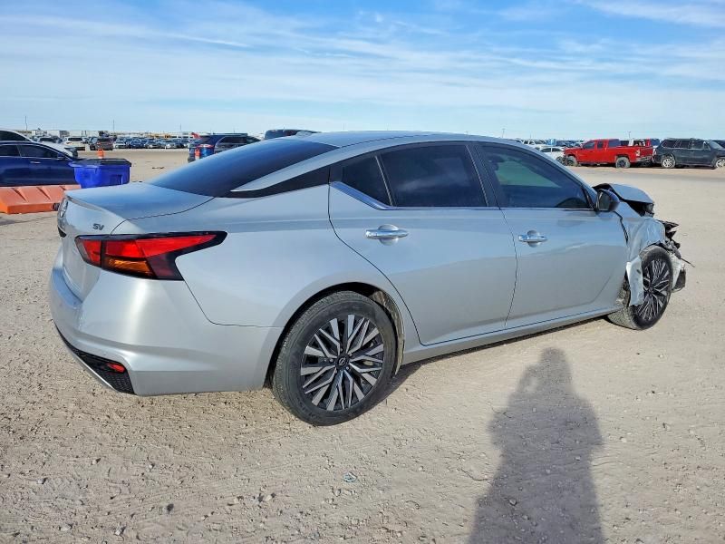 2024 Nissan Altima sv