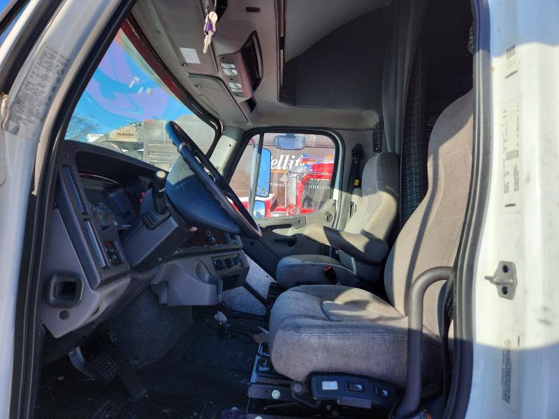 2019 Freigliner 2019 Freightliner Business Class M2 BOX Truck