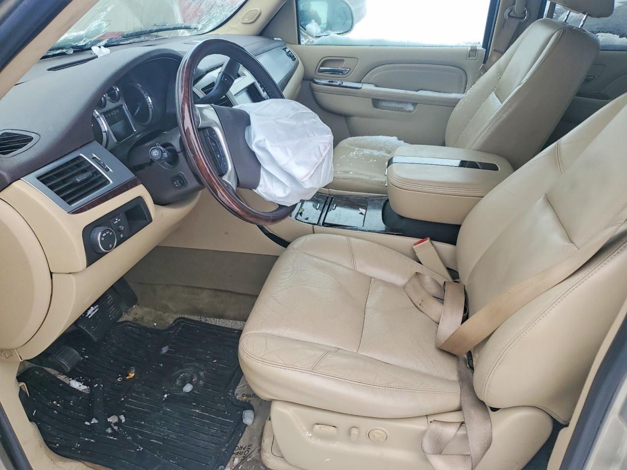 2010 Cadillac Escalade esv Premium