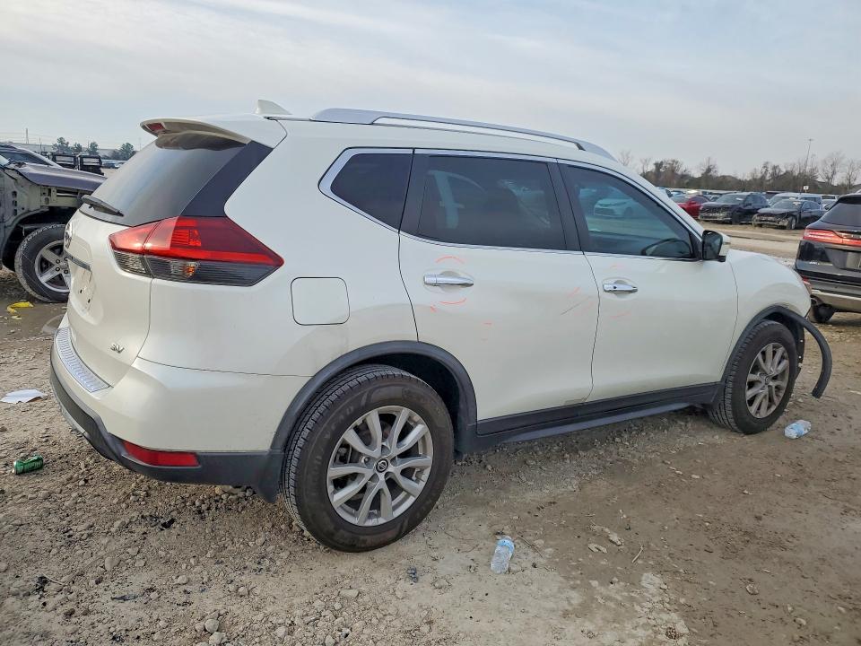 2018 Nissan Rogue s