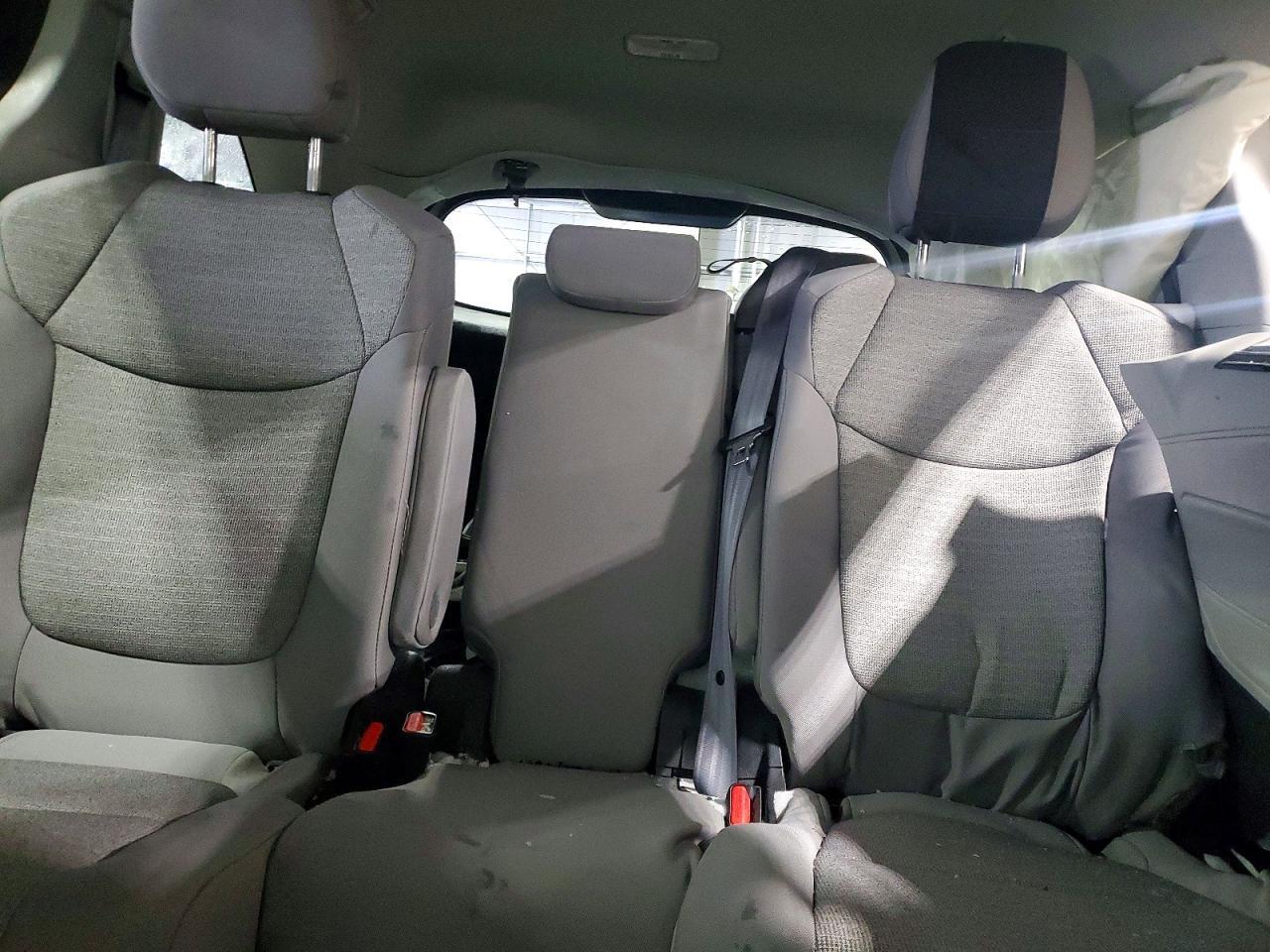 2023 Toyota Sienna le