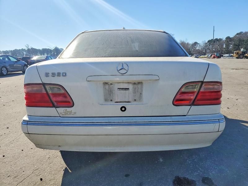 2002 Mercedes-Benz E 320