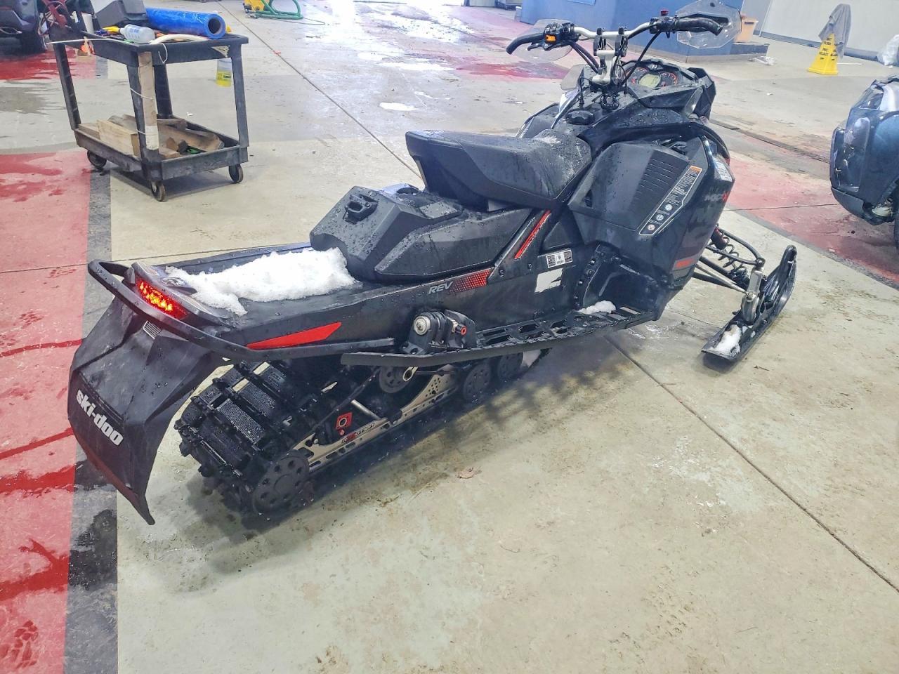 2017 Skidoo 2017 Skidoo REV